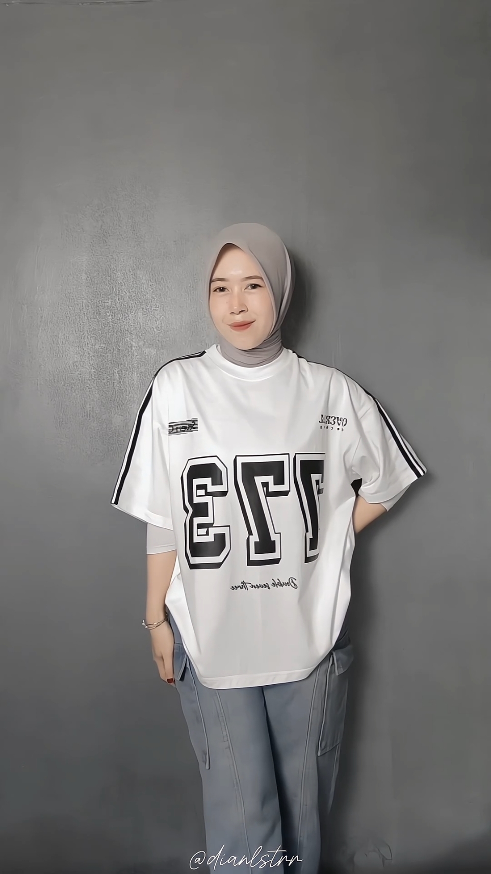 Harus punya dua duanya sih inii 😭 cakep banget pliss 🫶 by @overalldecking  #boxy #kaosboxy #kaosoversize #boxycrop #ootdfashion 