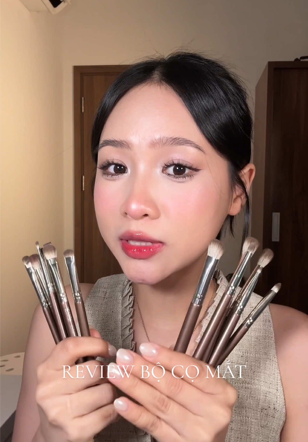 Rì viu cọ mắt rất đáng thử