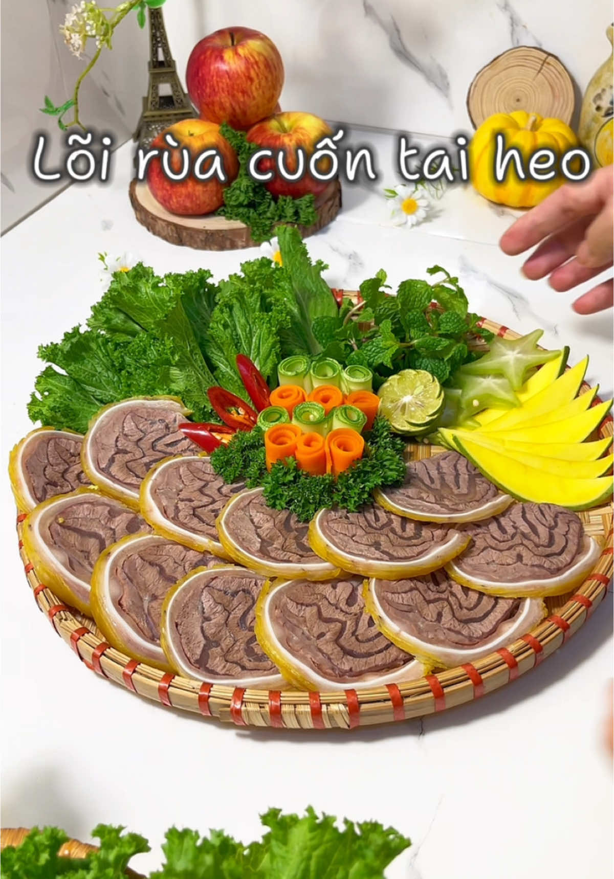 Tai heo cuốn lõi rùa! Nghe đồn món này đã lâu mà nay mới được thưởng thức! Ai làm món này rồi cho e xin cảm nhận xem!#monngonmoingay #angihomnay #nauankhongkho #xuhuong #cooking #amthuc #vairal 