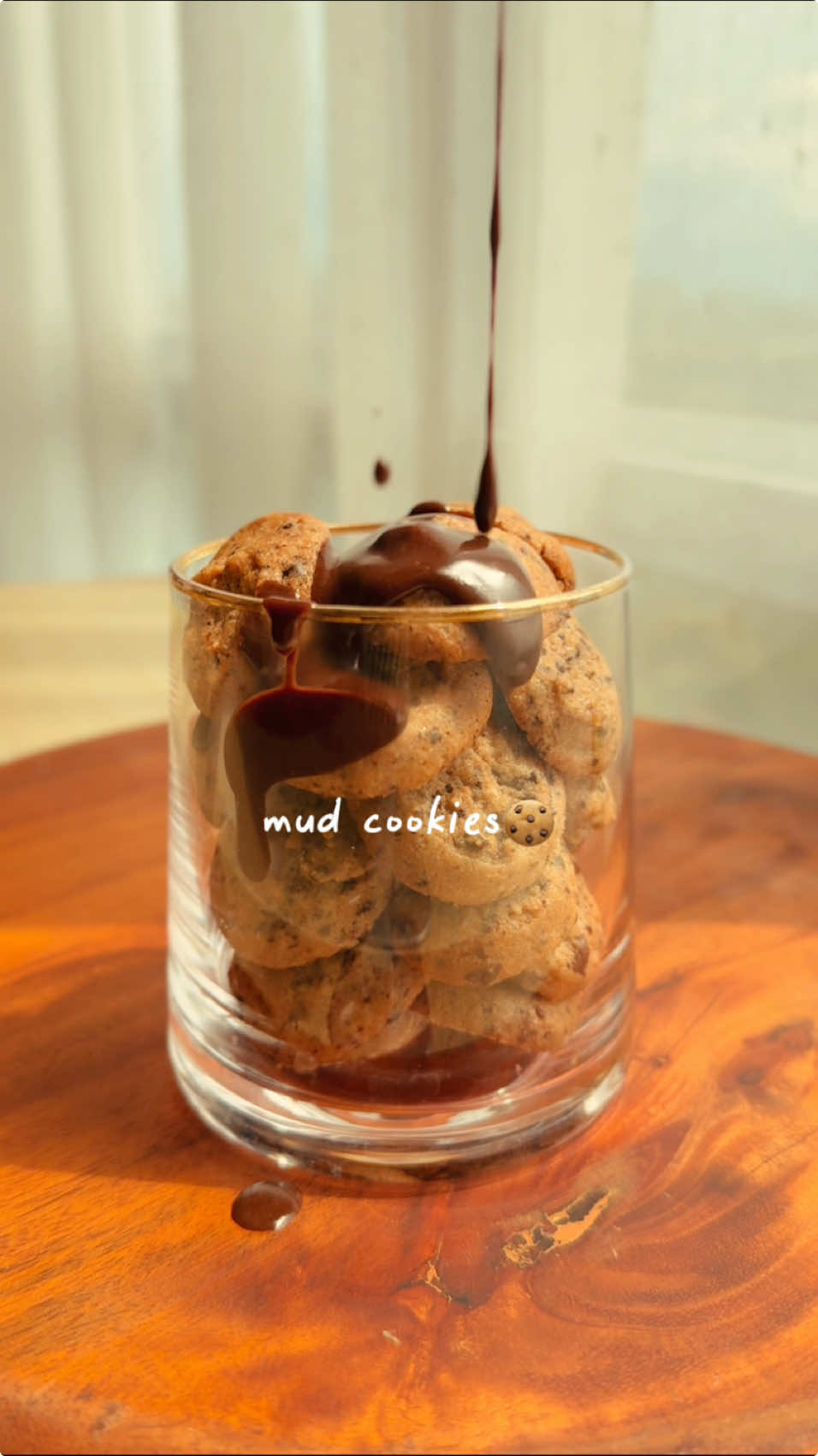 semuanya diam!🙅🏻‍♀️🚫😔💔 mud cookies seenak ini gak mungkin di-skip kan? nanti kalo gak nyobain, aku lagi yang salah! | ib: @Hansen Vendi Agus ketua kelas #viral #fyp #cookie #pomierecipe #mudcookies