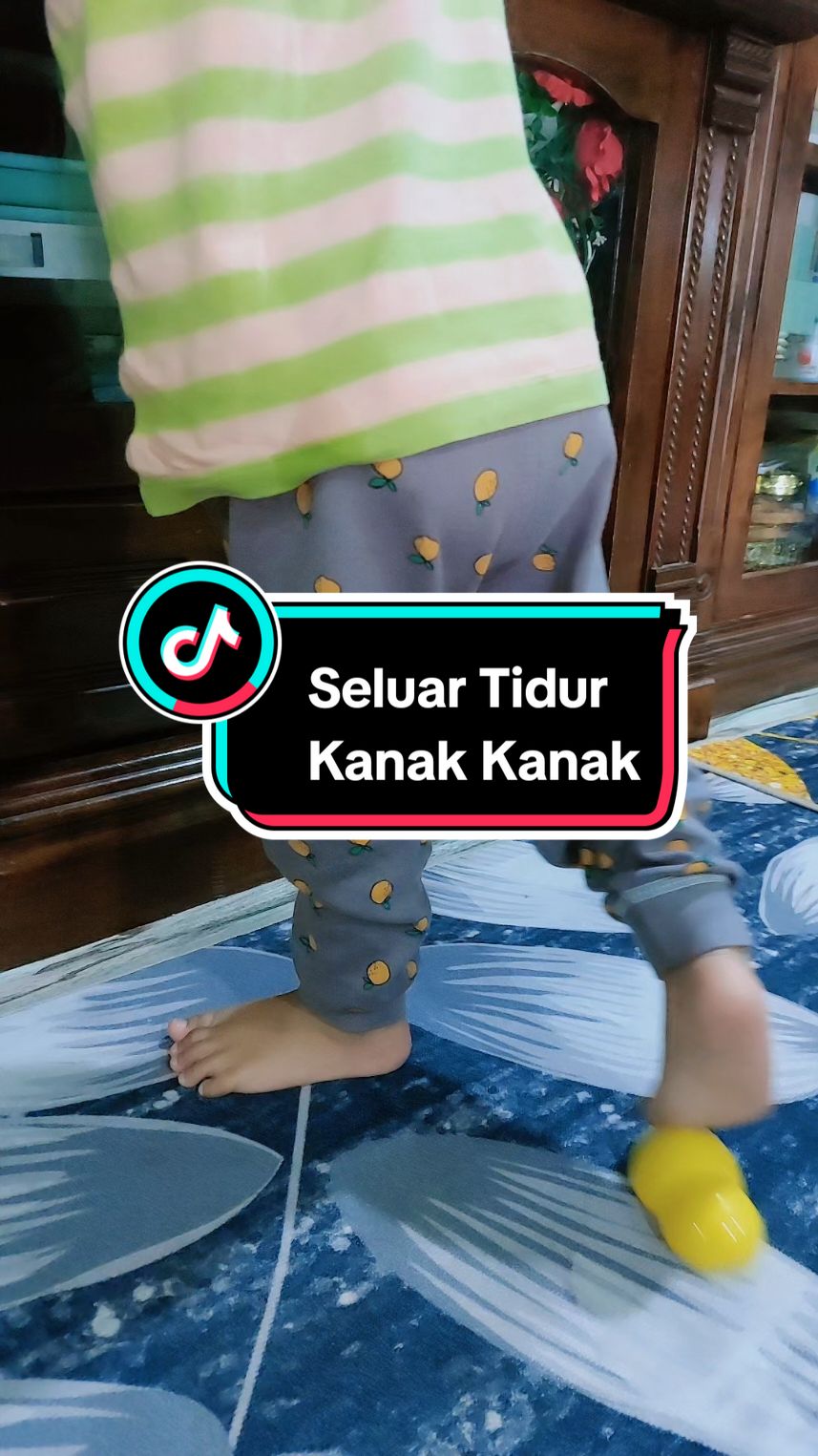 Size dari 6 bulan hingga 5 tahun :) #seluartidur #seluartidurkanak2 #seluartidurkainlembut #seluartidurkainsejuk #seluartidurkartun #fypgakni #viraltiktok #fypシ゚viral🖤tiktok #pejuangfyp #pejuangfypシ #pejuangfypシ☺♡ #viralvideo #fyppppppppppppppppppppppp #viral 