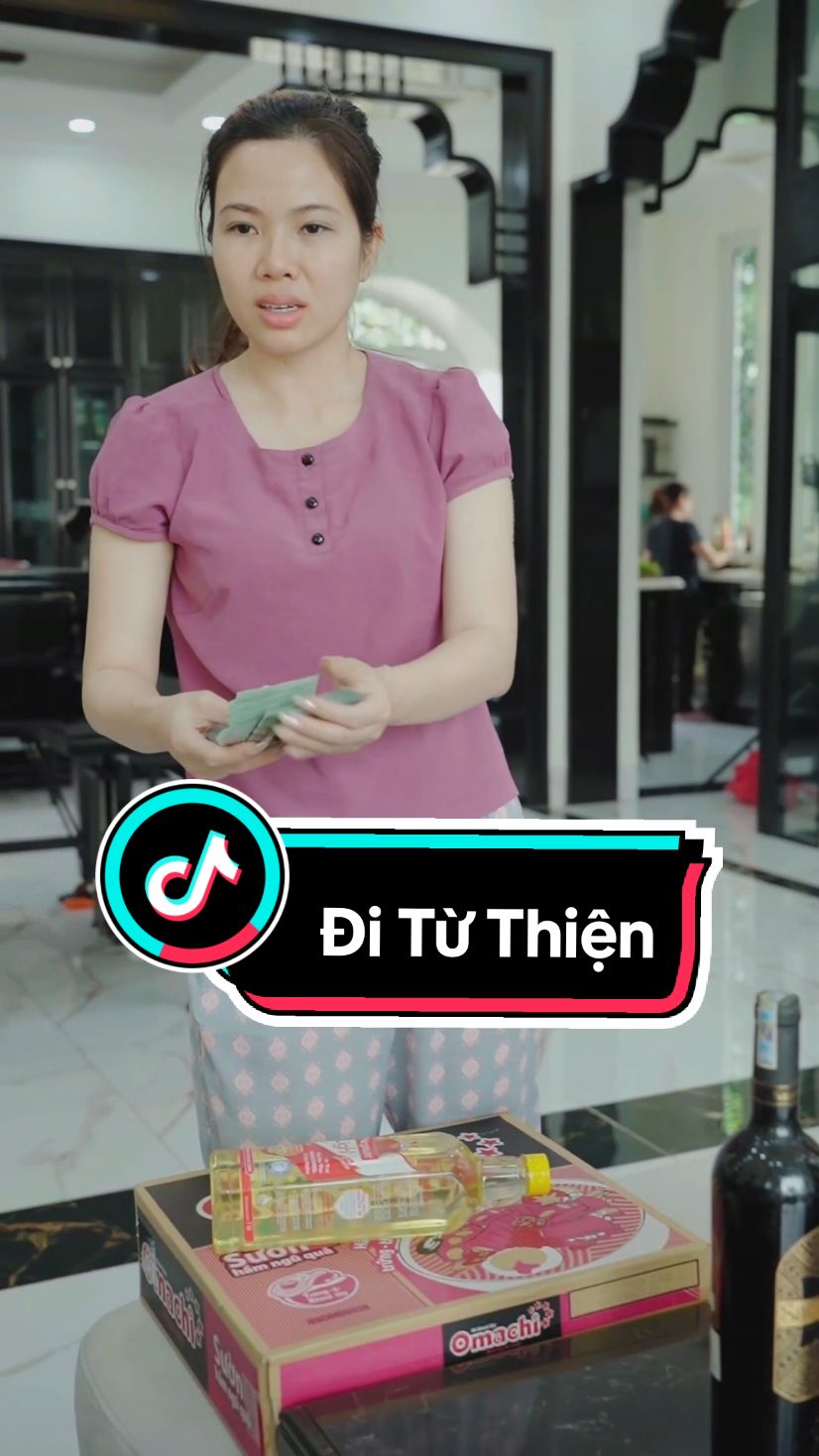 Đến từ thiện nhầm nhà chị Ngân #cauchuyencuocsong #nganbeauty #haihuoc #funny #video #trending 