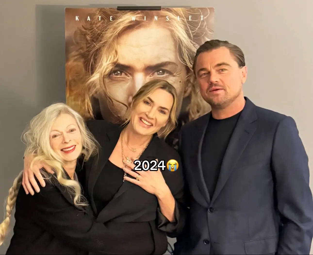 All 3 of them together? WE WON! #katewinslet #leonardodicaprio #francesfisher #titanicmovie1997 #lee #fyp 