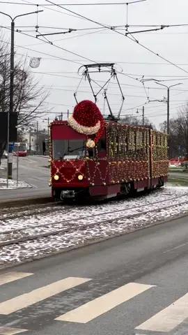 Christmas is coming!  🥳🥳🎅🏽🌲🌲How do they decorate your city? 🤪🤪 #cheistmas #christmascoming #winter #tramvay #train #santahead #santaclaus #latvija #latvija🇱🇻 #liepaya #liepaja #iloveliepaja #рождество #трамвай #лиепая #латвия 