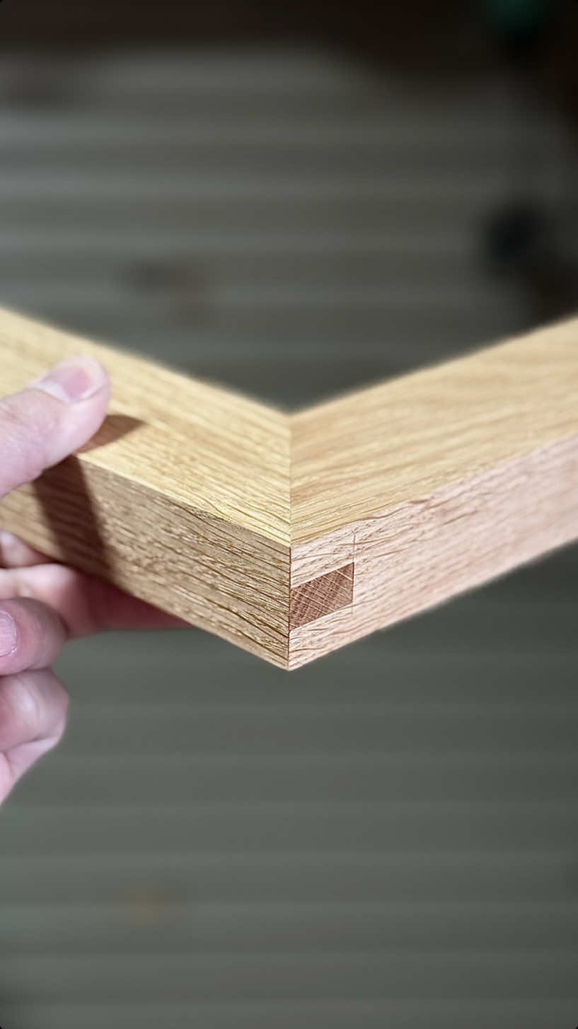 I made Tongued & Grooved Miter joint. #woodworking #woodworkingtips #DIY #jig #joint 