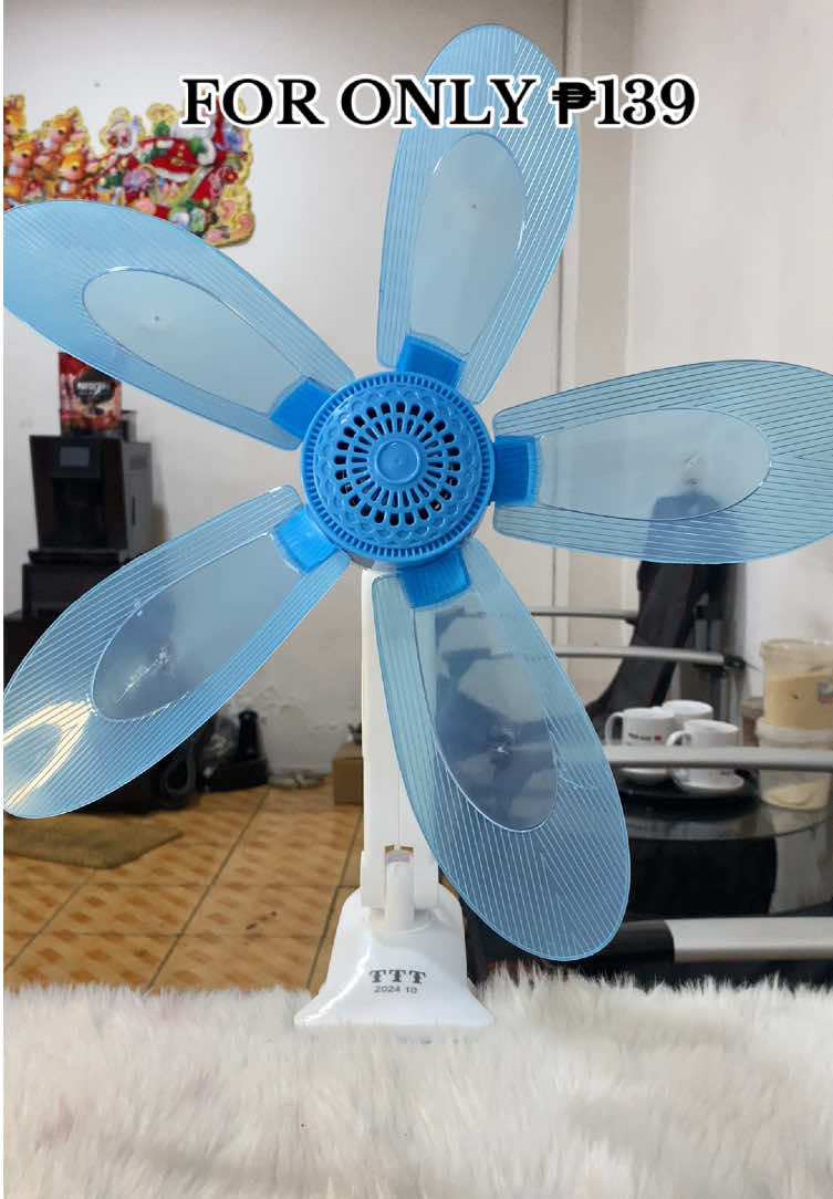 For Only ₱139 pesos naka BIG SIZE CLIP FAN KANA! Ang mura na nito pwede po pa dalhin kahit saan.  Checkout na mga siz! 🫶🏻 #bigsizeclipfan  #clipfan  #fouru #fyp #trendvideo 