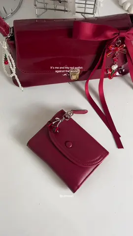 obsessed 🍷🍒 #wallet #redwallet #compactwallet #cherryred #coinwallet #cardholder #cardwallet #fyp #trending #viral 