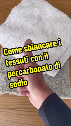 Come utilizzare il percarbonato di sodio per sbiancare i tessuti 🍀 Il percarbonato di sodio è un rimedio super ecologico per sbiancare i tessuti (sia colorati che bianchi) 👉🏻 Per attivare il percarbonato è fondamentale che l’acqua raggiunga una temperatura di almeno 60 gradi.  👉🏻Lasciate in ammollo per almeno 2 ore Per il lavaggio ho utilizzato il detersivo Coccolatevi. Sul cotone, prima di accendere l’asciugatrice, ho messo qualche goccia del profumatore coccolatevi. #pulire #perte #pulirefacile #CleanTok #cleaning #pulizia #percarbonato #percarbonatodisodio #coccolateviprofumatore #coccolatevi 