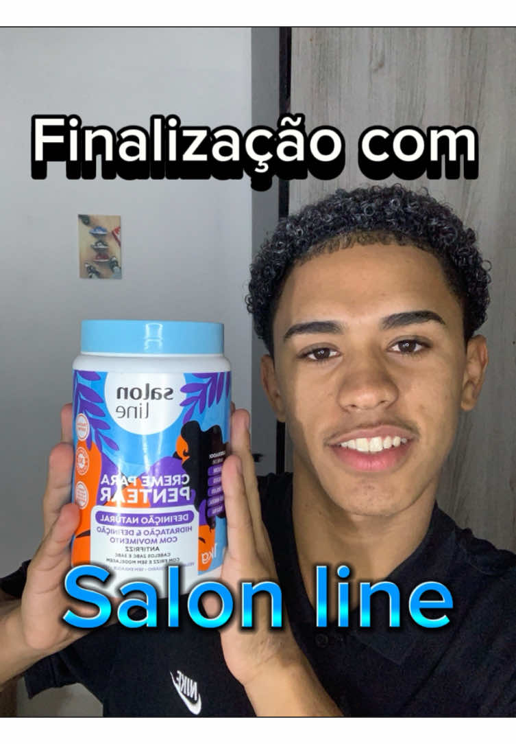 Finalizando meu cabelo cacheado/crespo com @Salon Line . . . . . . #cachos #cabelocacheado #cabelocrespo #cabelocacheadocurto #finalizacaodecachos #salonline