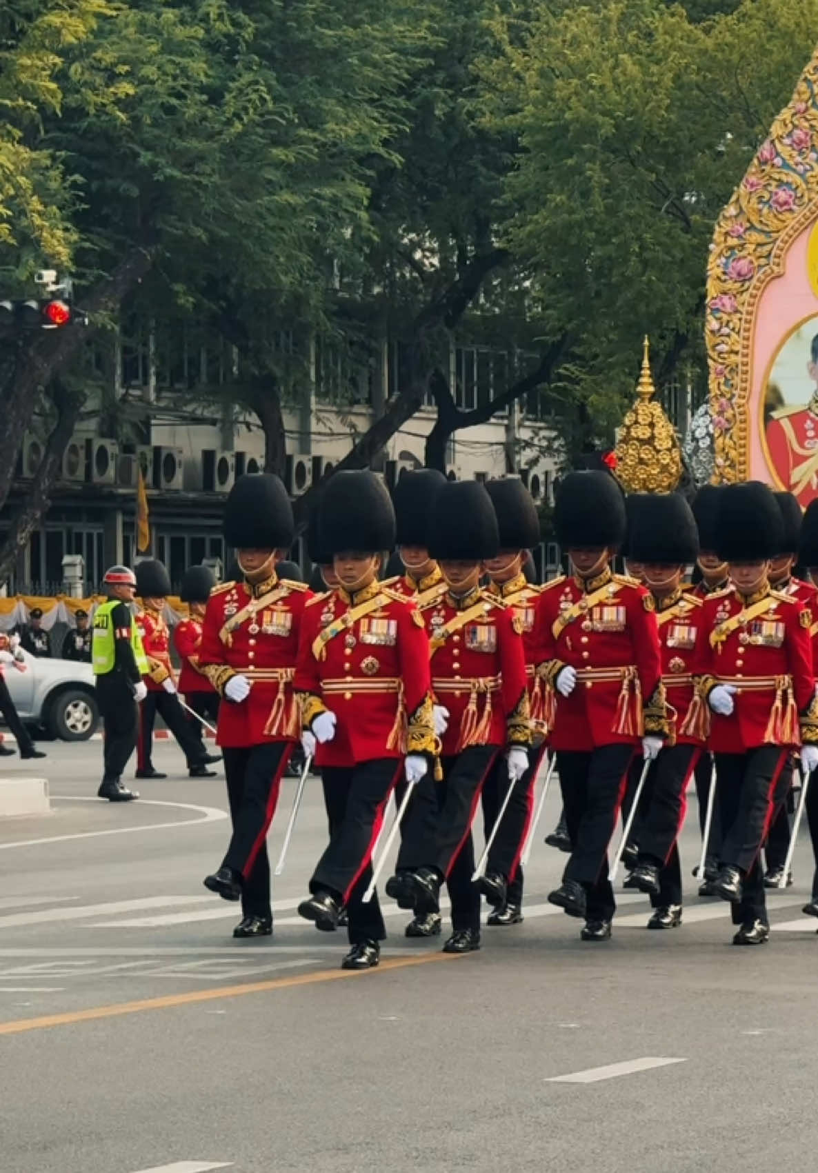 รอบนี้เห็นหมดละนะ🫠🫠 #ทหารรักษาพระองค์ #สวนสนามราชวัลลภ 