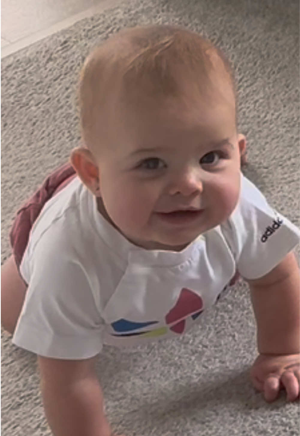 shes a special girl w those excited legs🤣 these were her first little crawls a couple weeks ago - she got so excited and proud of herself🥹 she’d only do it if she thought i wasnt watching so i had to hide in the bathroom LOL  now shes FLYING everywhere😩