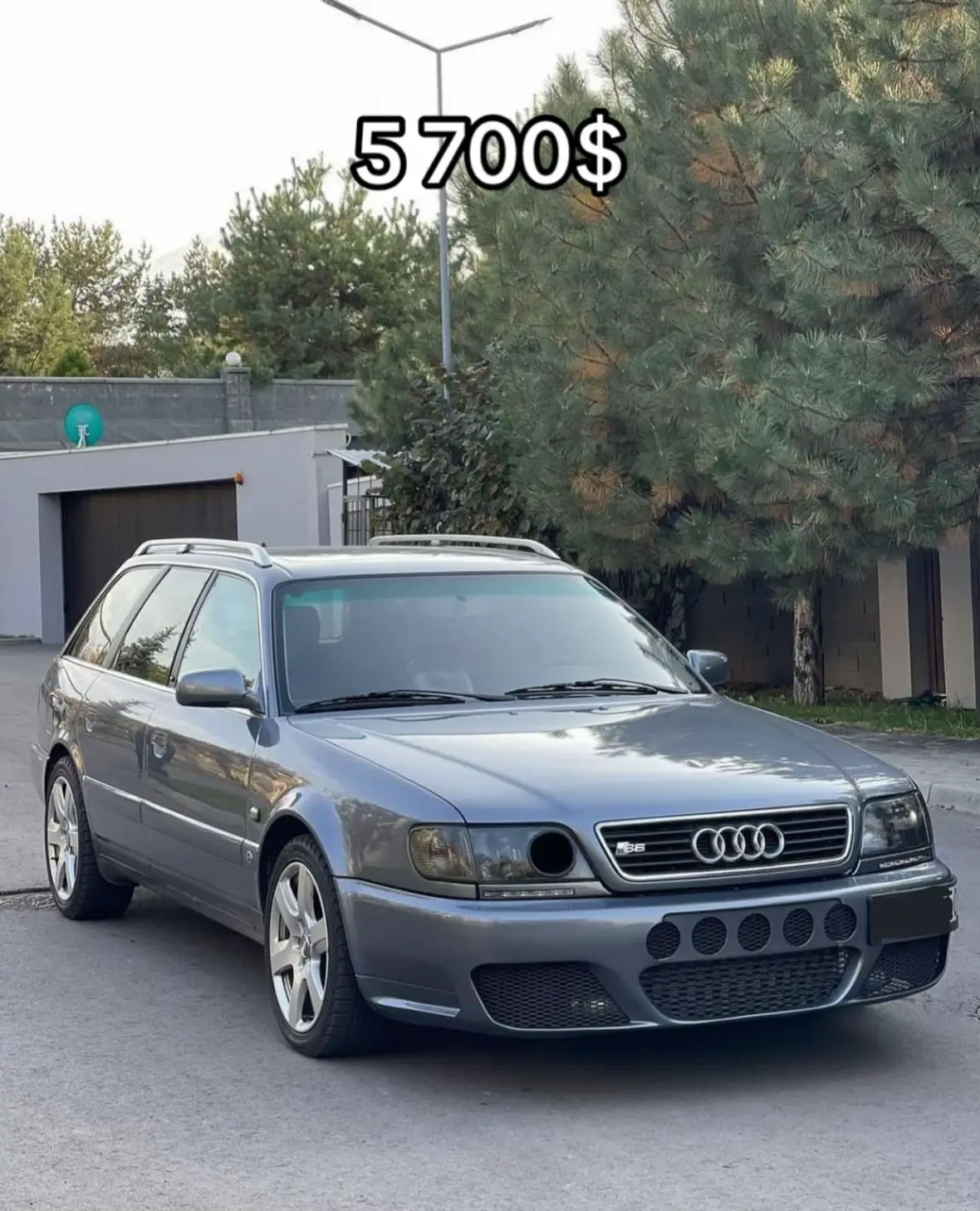 🚗 Audi s6  📆 1995 рік. 💰 5 700$ ⚙️ 4.2 Бензин 🕹 Механіка 🛣️ 144 000 км. ☎️ Номер в нашем Instagram 🌃 Кременчук