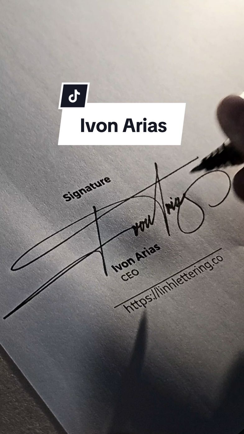 Signature idea for Ivon Arias #signatureideas #name #ivon #firma #letras #handwriting #linhlettering 