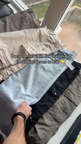 Designer jeans for $30? 📈🔜 (free shipping)  #baggy #jeans #pacsun #tiktokmarketplace #tiktokmademebuyit #tiktokshop 