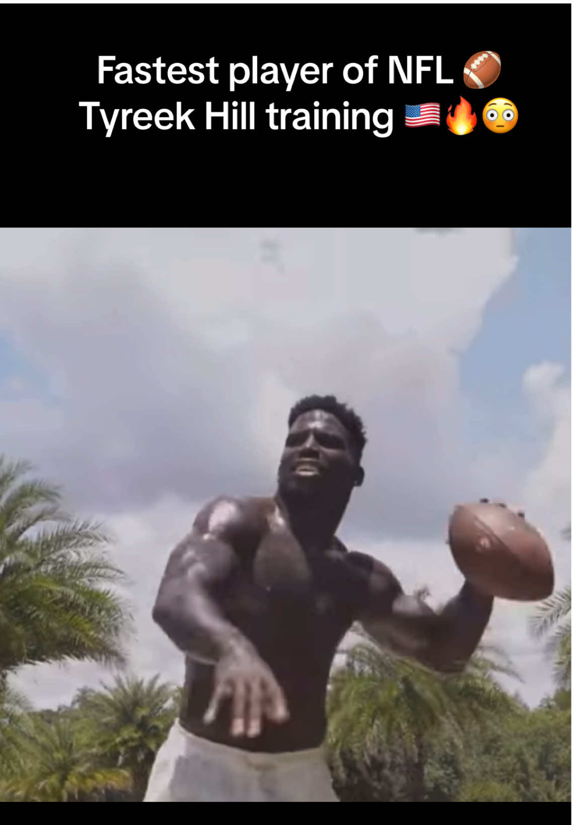 Tyreek Hill is fastest NFL palyers 🔥 he isn’t nit easy to chase , his feets are very fast because of his special workouts  #FootballEdit #nfl #tyreekhill #americanfootball #fastest #fyp #nflhighlights #gridiron #catch #training #wrestling #usa_tiktok 