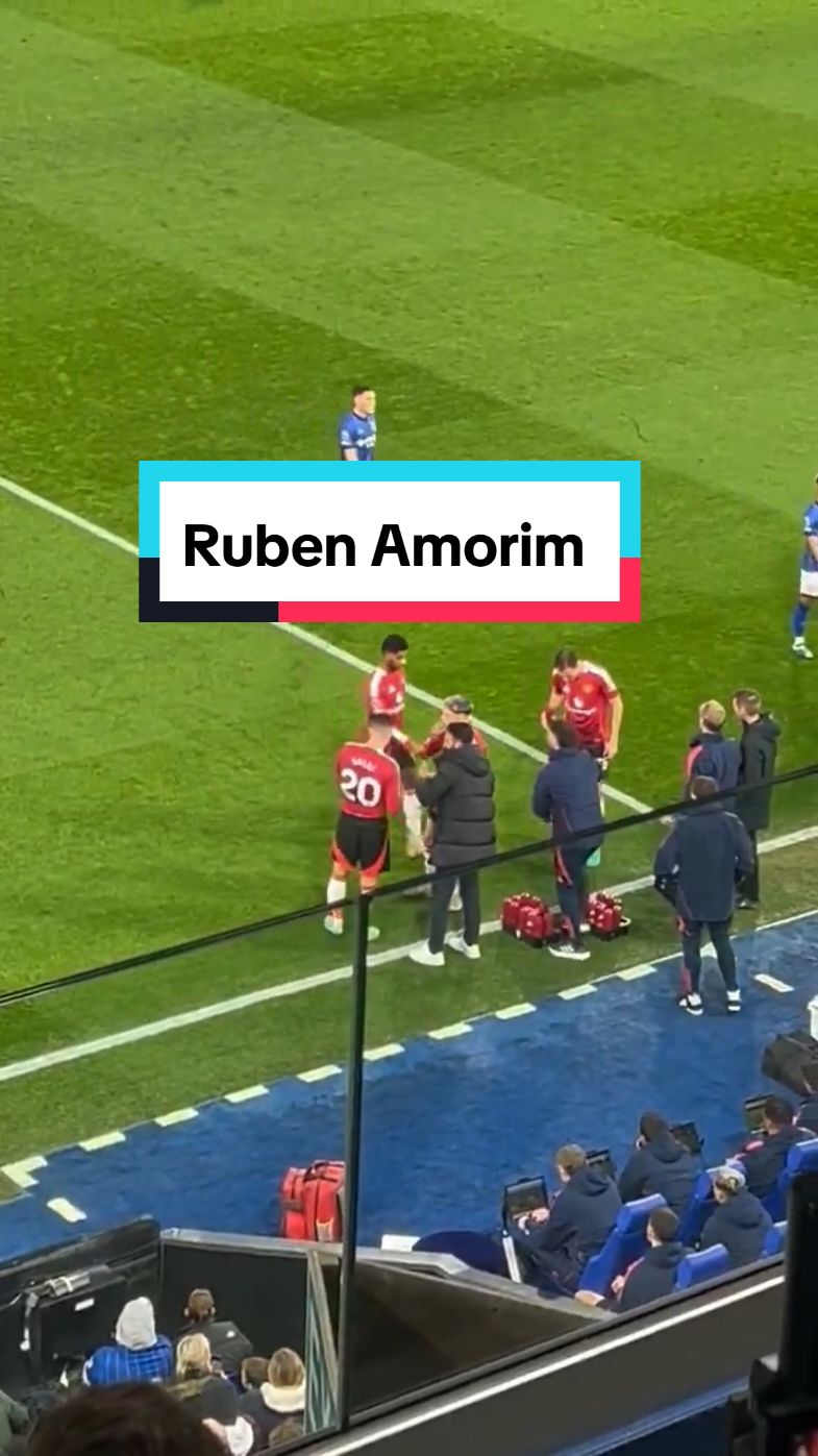 Ruben Amorim dishing out instructions to Garnacho and Marcus Rashford as Manchester United lead against small team Ipswich town. Missing Erik Ten Hag. #Chelsea #foryou #colepalmer #chelseafc #PremierLeague #cfc #ucl #fyp #footballtiktok #xyzbca #trendingvideo #KTBFFH #viral #rubenamorim #eriktenhag #garnacho #marcusrashford #manchesterunited #manutd #ipswichtown 