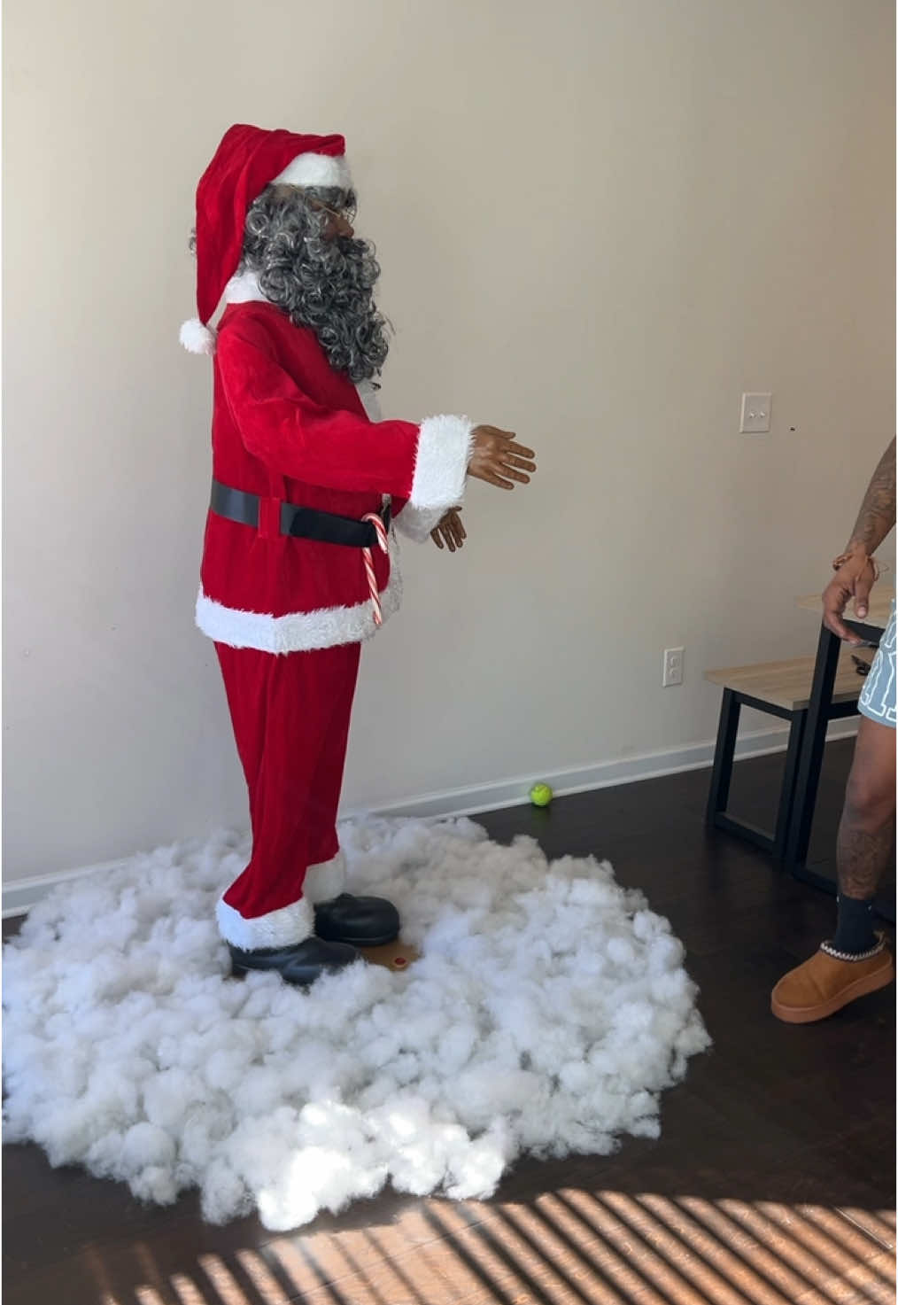 ITS BOUT THAT TIME 🗣️🎅🏽🥳 #christmasdecor #ChristmasDiy #walmartfinds #viralvideos 