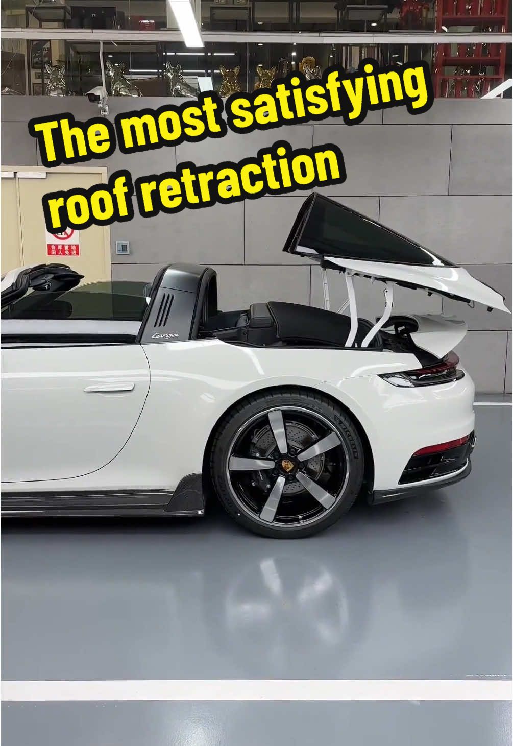 911 Targa 4s Roof retraction! #fyp #porsche #911 #targa #targa4s #performance #cartok #carsandcoffee #dubai 