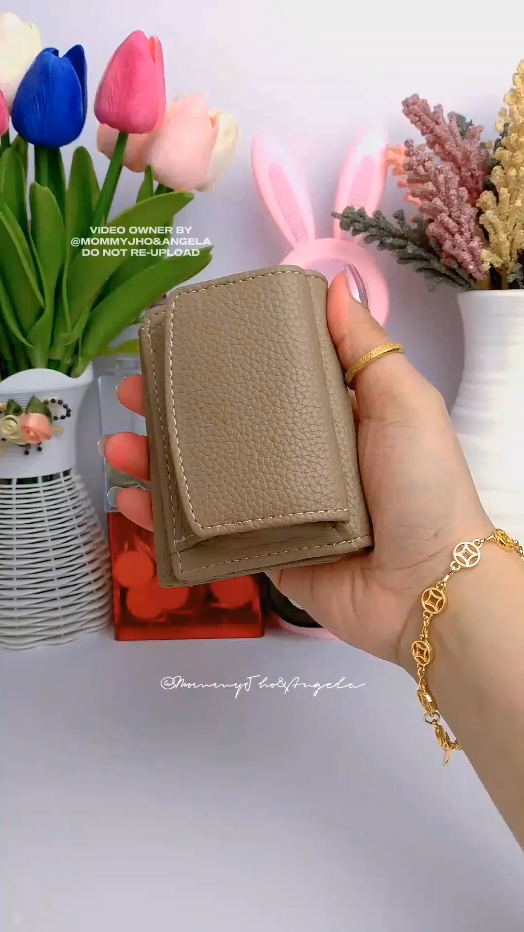 Short Wallet!🌷🌸 #shortwallet #puleatherwallet #wallet #miniwallet #walletforwomen #walletrecommendation #walletrecos #fyp #foryou #tiktok #TikTokShop #tiktokfinds #sulitfinds #mommyfinds #mommyjhoandangela #jolinalaurentecollado08 