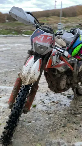 Pretty babe #ktm #ktmfreeride350 #redbull #dirtbike #dirt #csaka4t #oneill #ujudvar #motocross #mxgirl #endurogirl #hungary #fyp #foryoupage #viral #nekedbe 