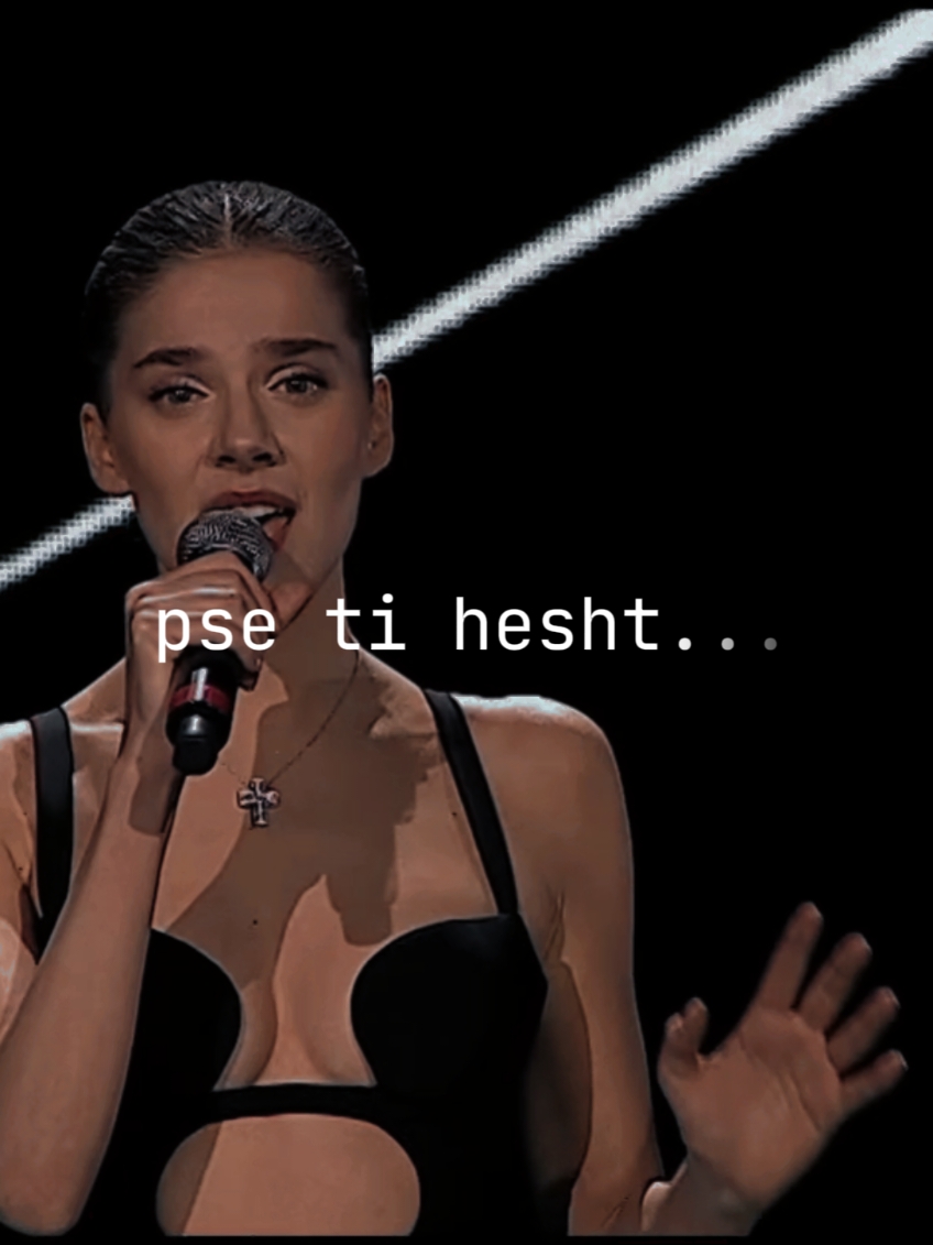 pse ti hesht... #fypp #fypage #fyp #goviral #albanian #lyrics_songs #arilenaara 