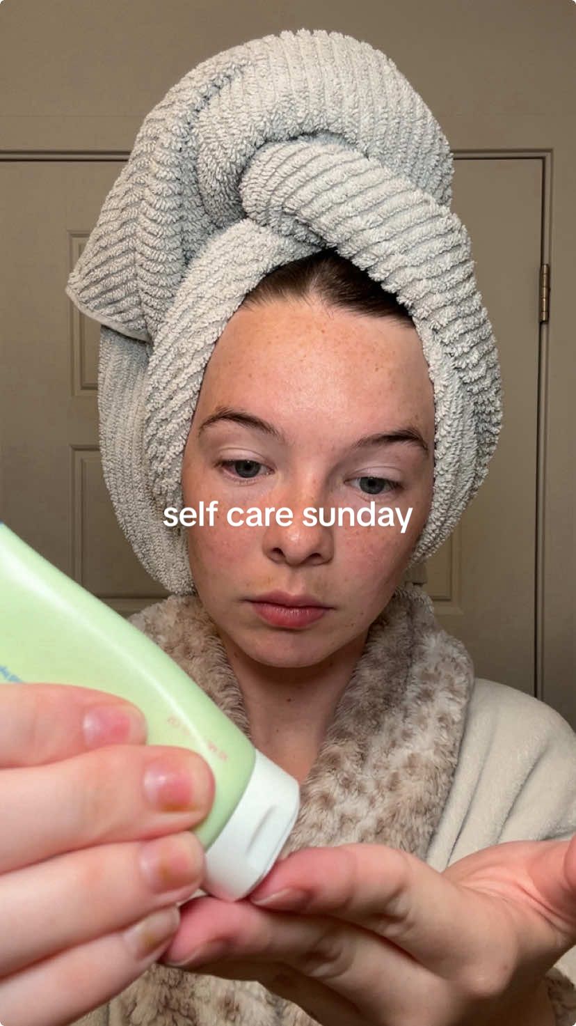 silent skin care makes me so happy #SelfCare #selfcaresunday #skincare #skintok #skincaretiktok #MomsofTikTok #momtok #sahm #asmr @Good Molecules @medicube @Peach & Lily 