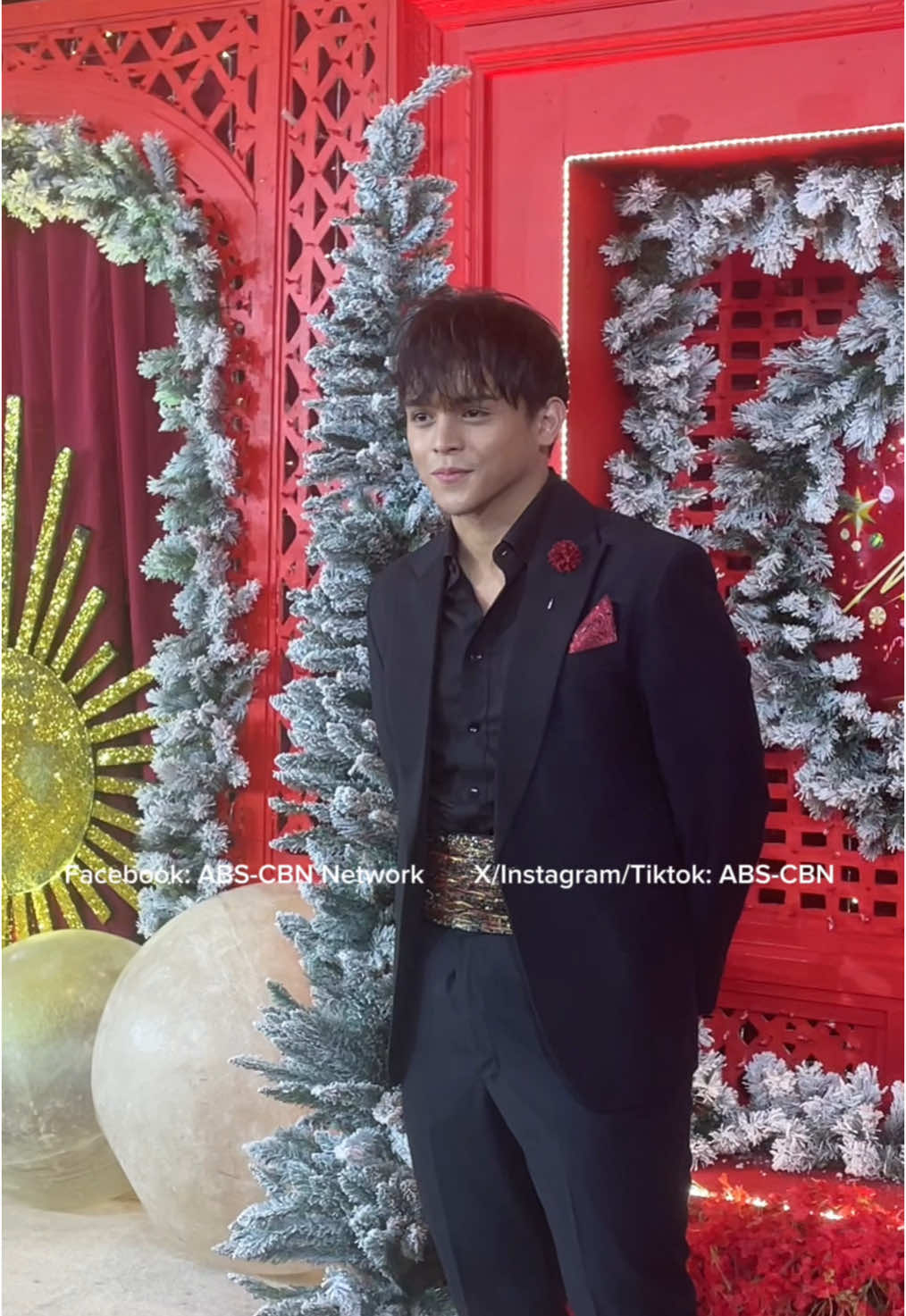 Why so fine, #MiggyJimenez? 🥰 #StarMagicalChristmas2024 #ABSCBN #Kapamilya