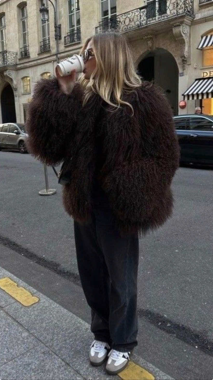 Fluffy Faux Fur🤎 BIG SALE ✨ https://niki-shop.de . . . . . #fyp #f #fürdich #fyppp #giasena #foryoupage❤️❤️ #fluffy #fluffyfauxfurcoat #fauxlocs #fauxfur #coat #coats #coatseason #fashiontiktok #fashiontips #winterfashion #wintervibes #fashionhacks #fall #autum #shopnow #blackweek #sale #blackfriday #paris 