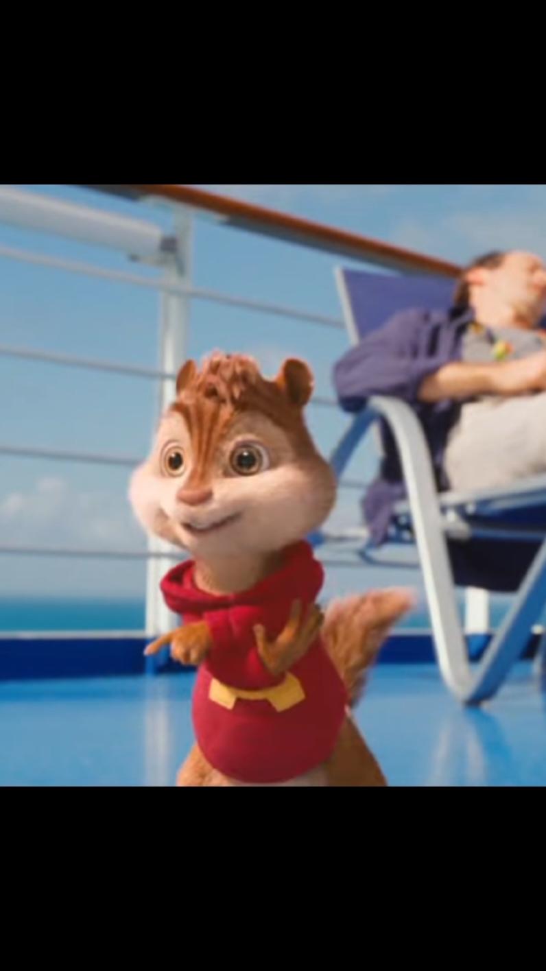 even simon was confused 😅 #alvinandthechipmunks #thechipmunks #thechipettes #childhood #alvinnn #cartoon #2010s #2000s #clip #tv #funny #comedy #munktok #trending #fyp 