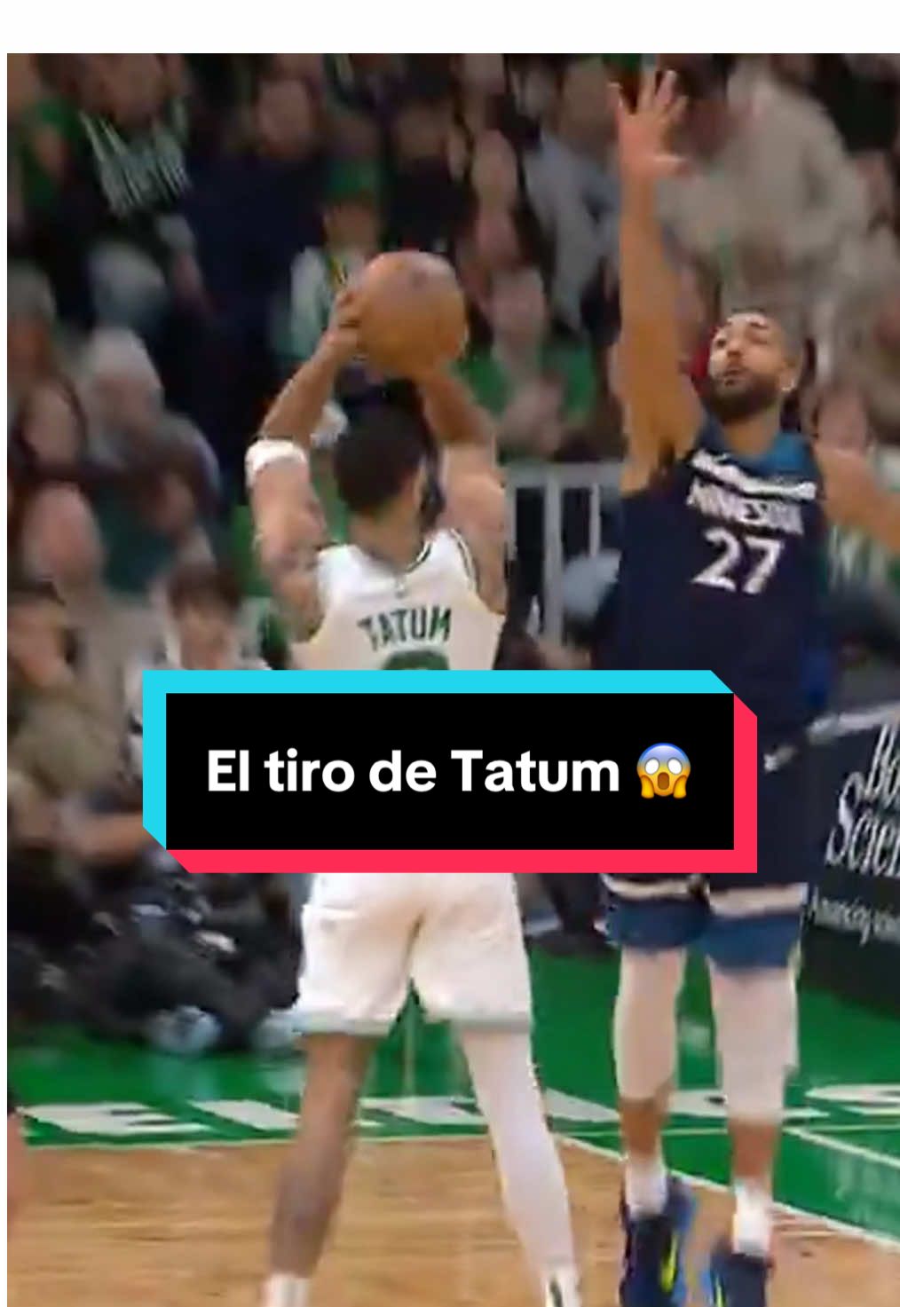 El arcoíris de Tatum para anotar el triple 😱 #NBA #basketball #boston #tatum 