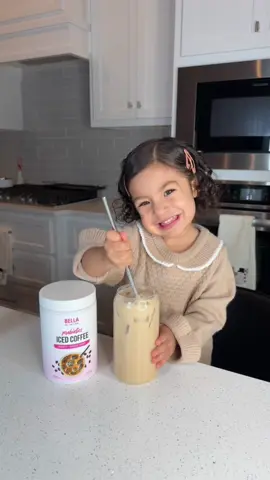 Navany la Mas feliz de hacerles un cafe de @Bella All Natural 