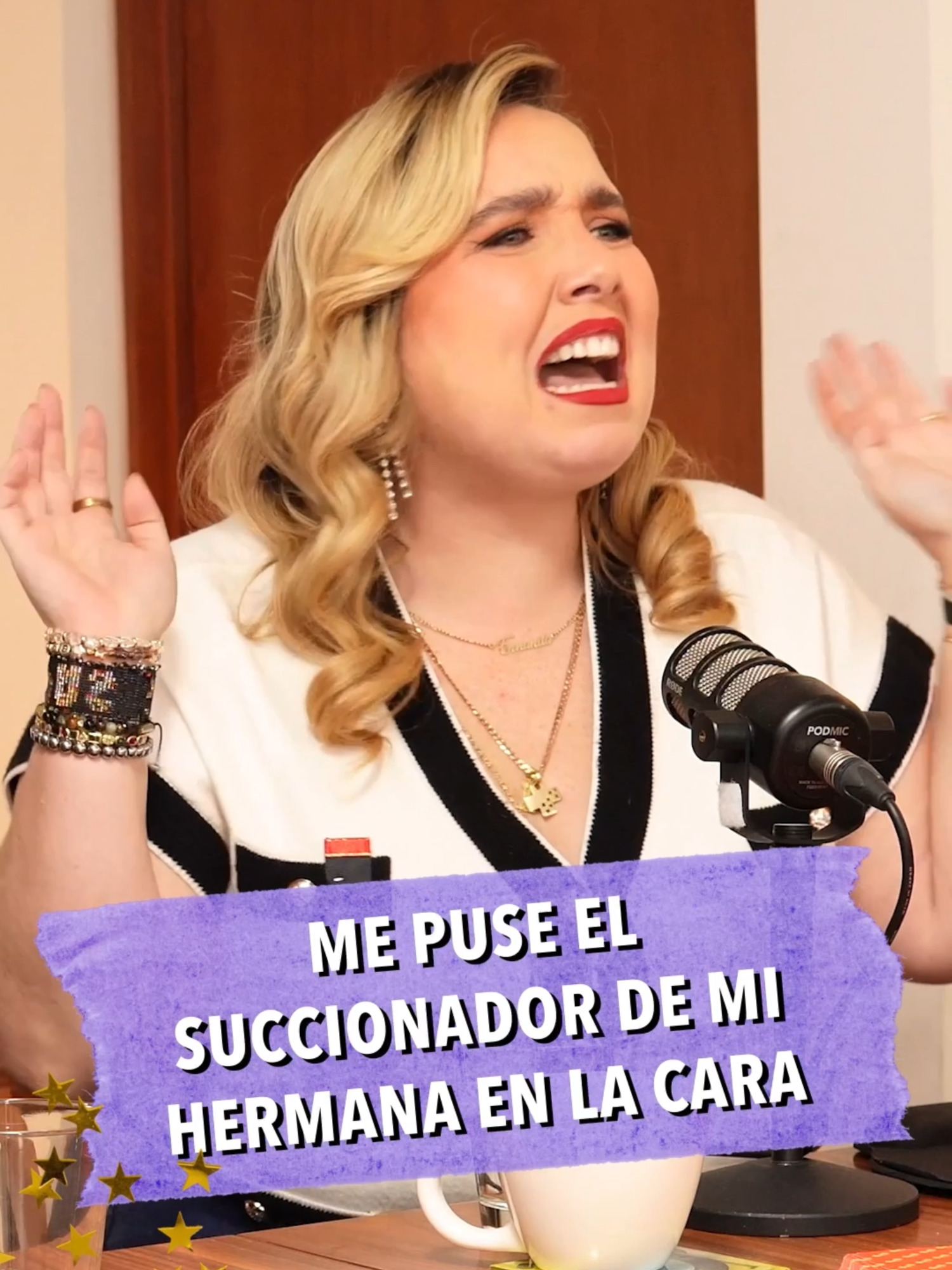 Lo que hacemos por salvar a nuestros sobrinos 🫣 Si quieres saber como llegó a esto acá te dejamos el episodio: Ep 16 | T3 - “Jugando con fuego” @fernandamartinofi #6decopas #6dc #podcast #seisdecopas #fyp