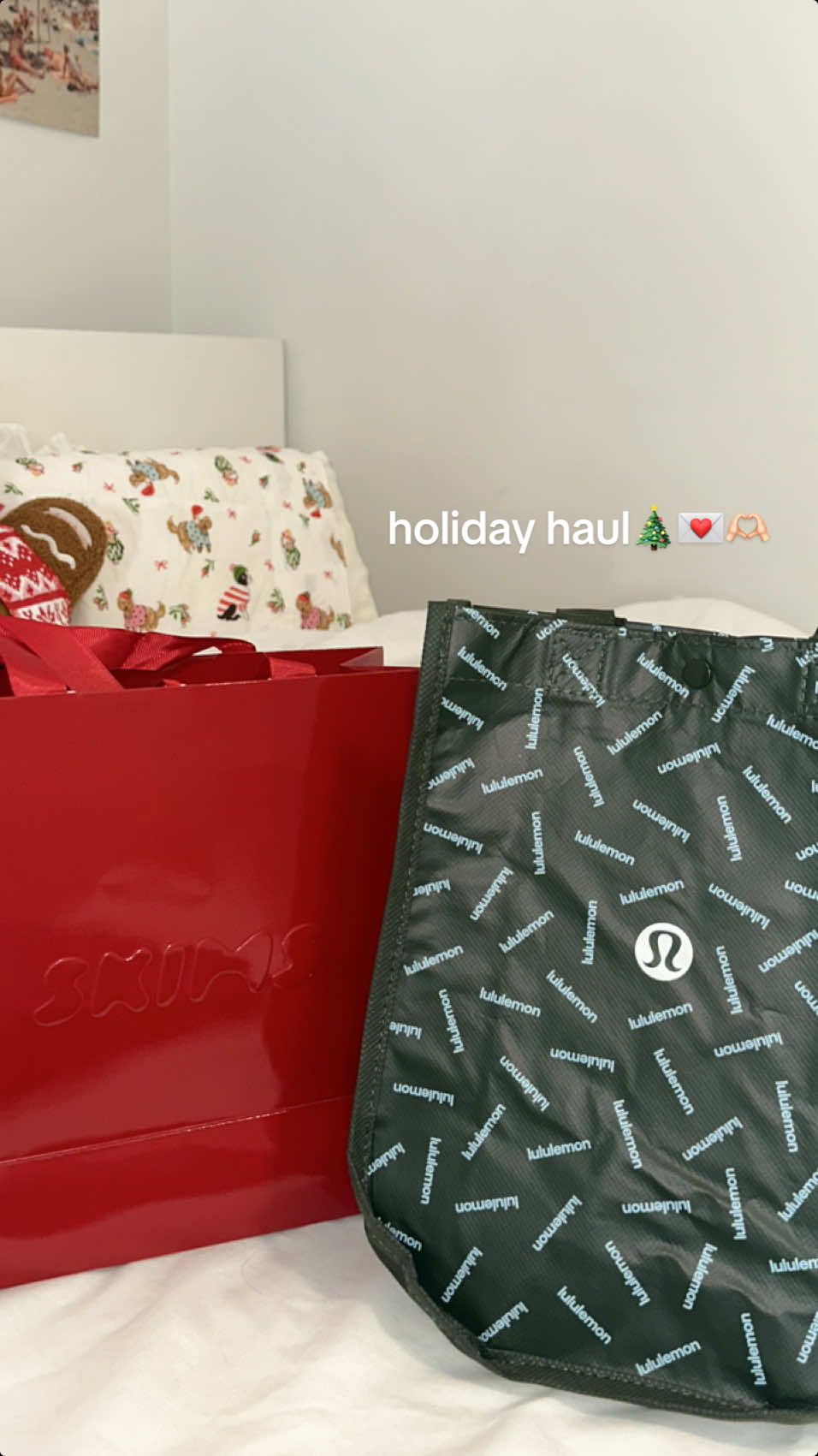 Holiday haul💌🎄🫶🏻 #holidays #haul #shopping #christmashaul #skimshaul #skimsreview #lululemon #hauls 