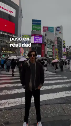 Vives en el pasado. #julianealborna