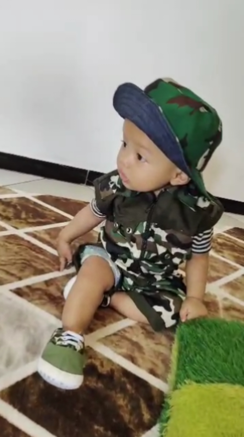 Mas tentara ngumpul keluarga dulu ya aunty uncle🥰🥰 #muhammadgarudasuaka #trisuaka #nabilamaharani 