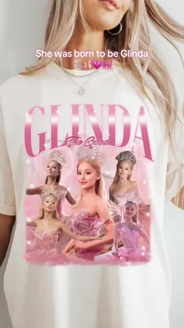 She was born to be Glinda 🫧🩰💗🎀 #glinda #arianator #arianagrande #wicked #glindathegoodwitch #popularwicked #wickedthemusical #glindaandelphaba 