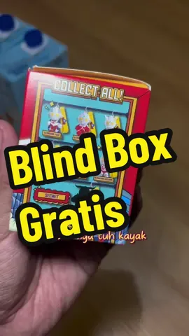 Blind Box Gantungan Kunci Ultraman Ultracore gratis nih dari Ultramilk lumayan buat koleksi @Ultra Milk #TTPetualangPro #indomaret #sepatan 