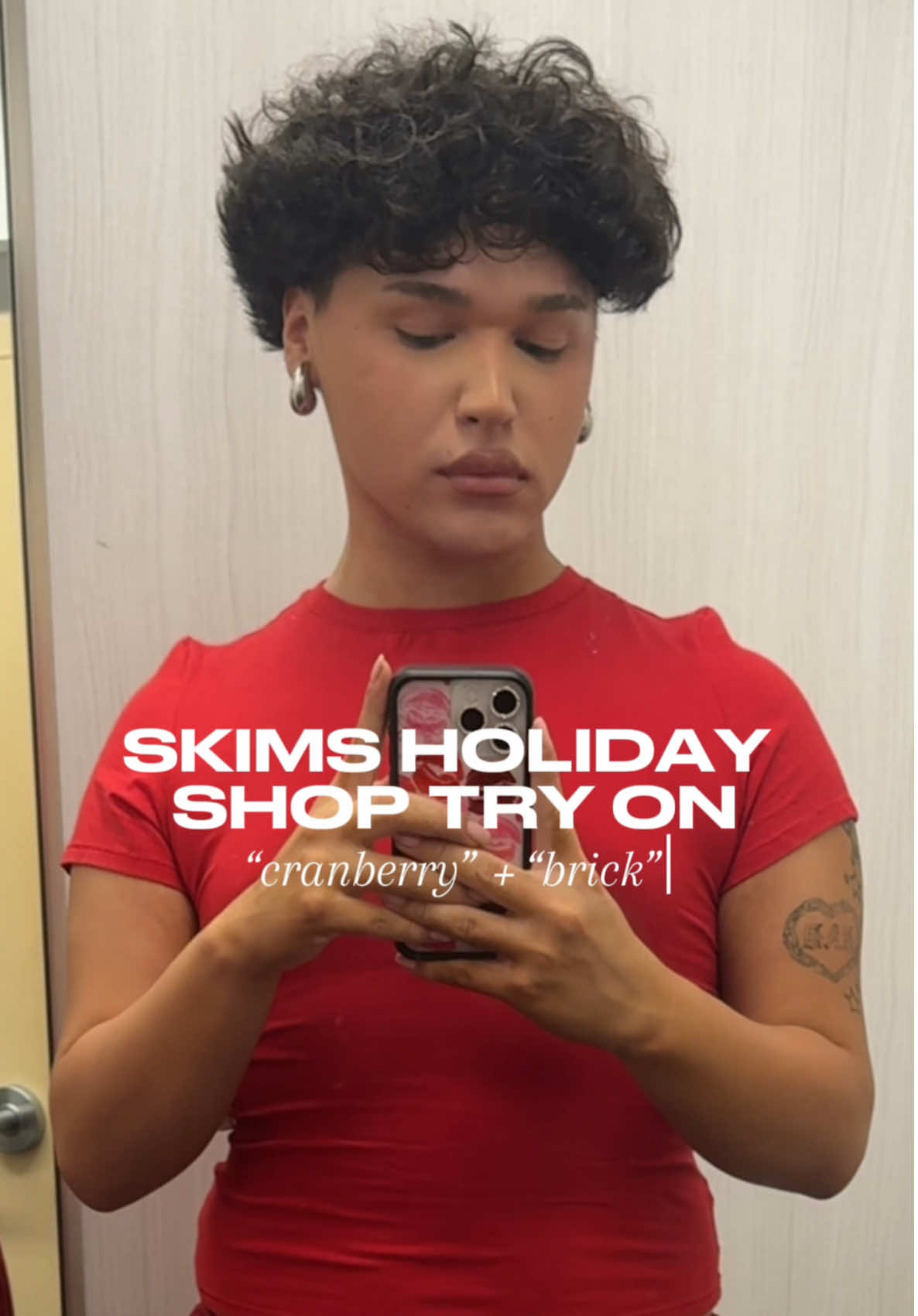 these @SKIMS holiday colors are so cute 😍 the “brick” sweatsuit is a must!! ♥️ #skims #skimsholidayshop #skimstryon #capcut 