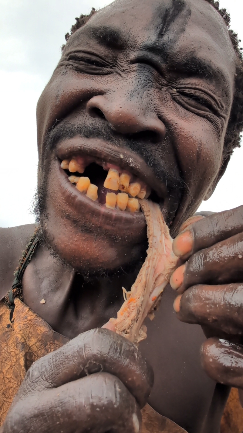 Hadzabe don't Joke with food 😀😲😋 See how Hadza boys are serious during eating Time#villagelife #hadzabetribe #africatribes #USA #tiktok 