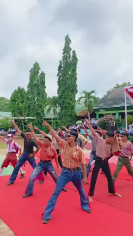 Flashmob memperingati hari guru SMP Negeri 3 gadingrejo pringsewu #flashmob #80an #fyp #pringsewu #pringsewulampung #lampungtiktok #viral 
