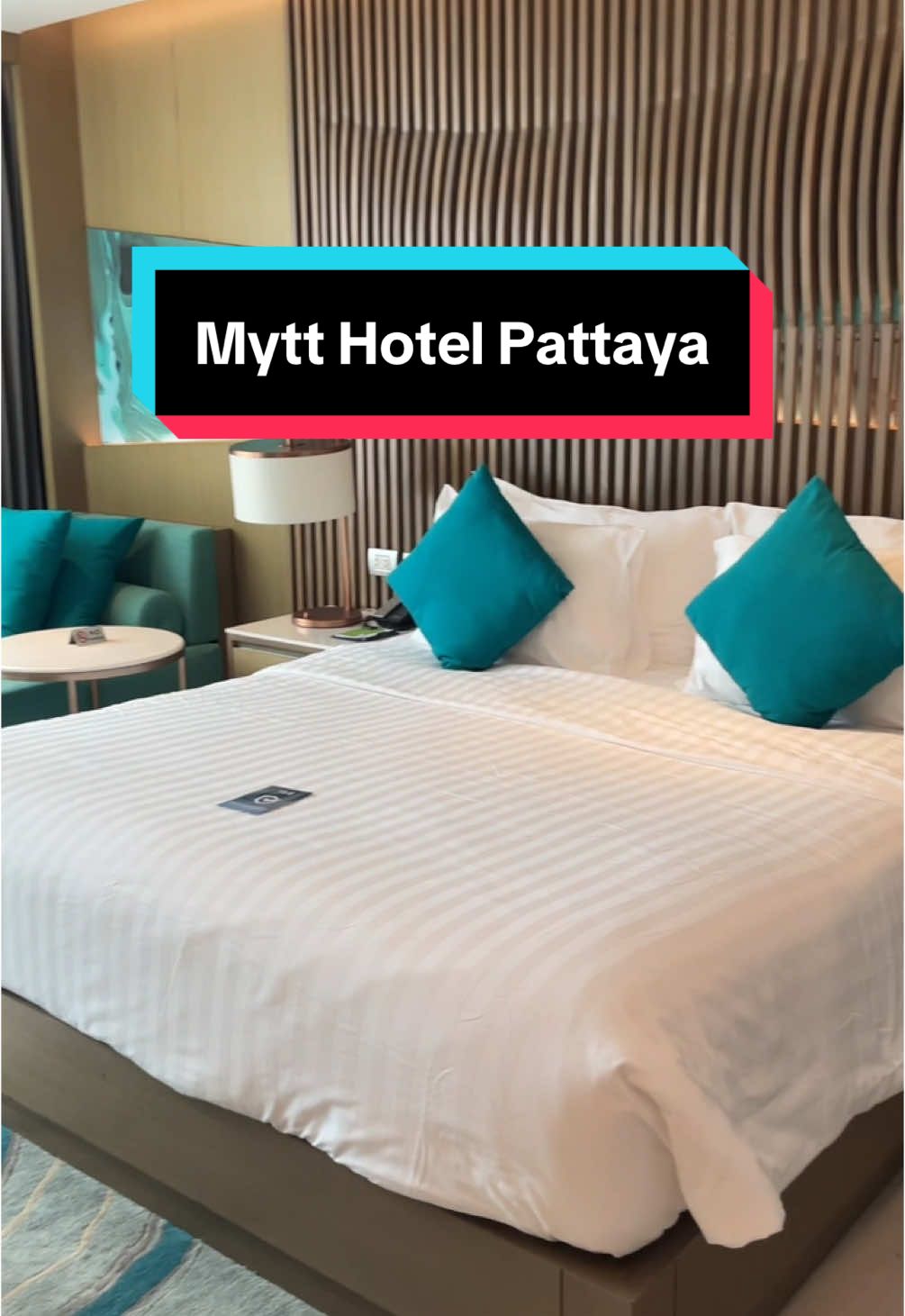 Where to stay in Pattaya? 🏝️ This modern hotel is spacious, has a beach view, and a bathub! Starting from only S$91 per night 😱 SAVE & SHARE: 📌 Mytt Hotel Pattaya 🎥 Video Credit: @imbebella  Tag us on your content to be featured! ✨