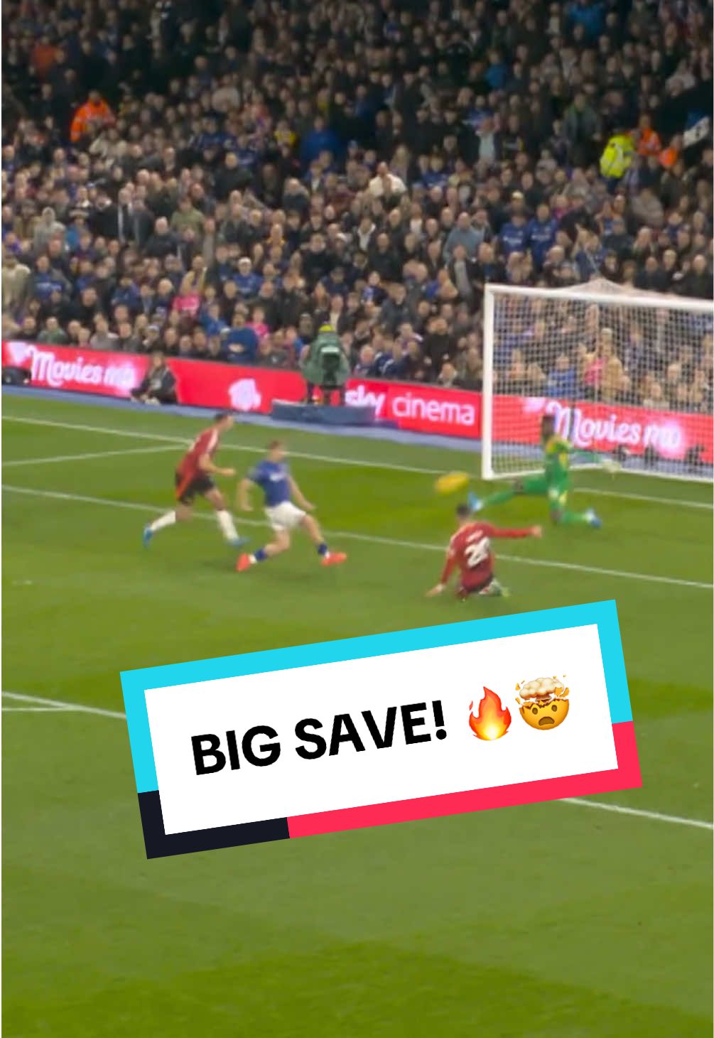 @Andre Onana with a massive stop! 🙌 #MUFC #ManUtd #Onana #PremierLeague 