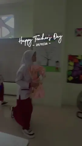 Terharu…. Terimakasih anak-anaku kelas 6 Al Qomar 😍🥰🥰 semoga kalian menjadi anak sukses dunia akhirat …. Aaamiinn #hariguru #harigurunasional #happyteachersday #happyteacher #selamathariguru 