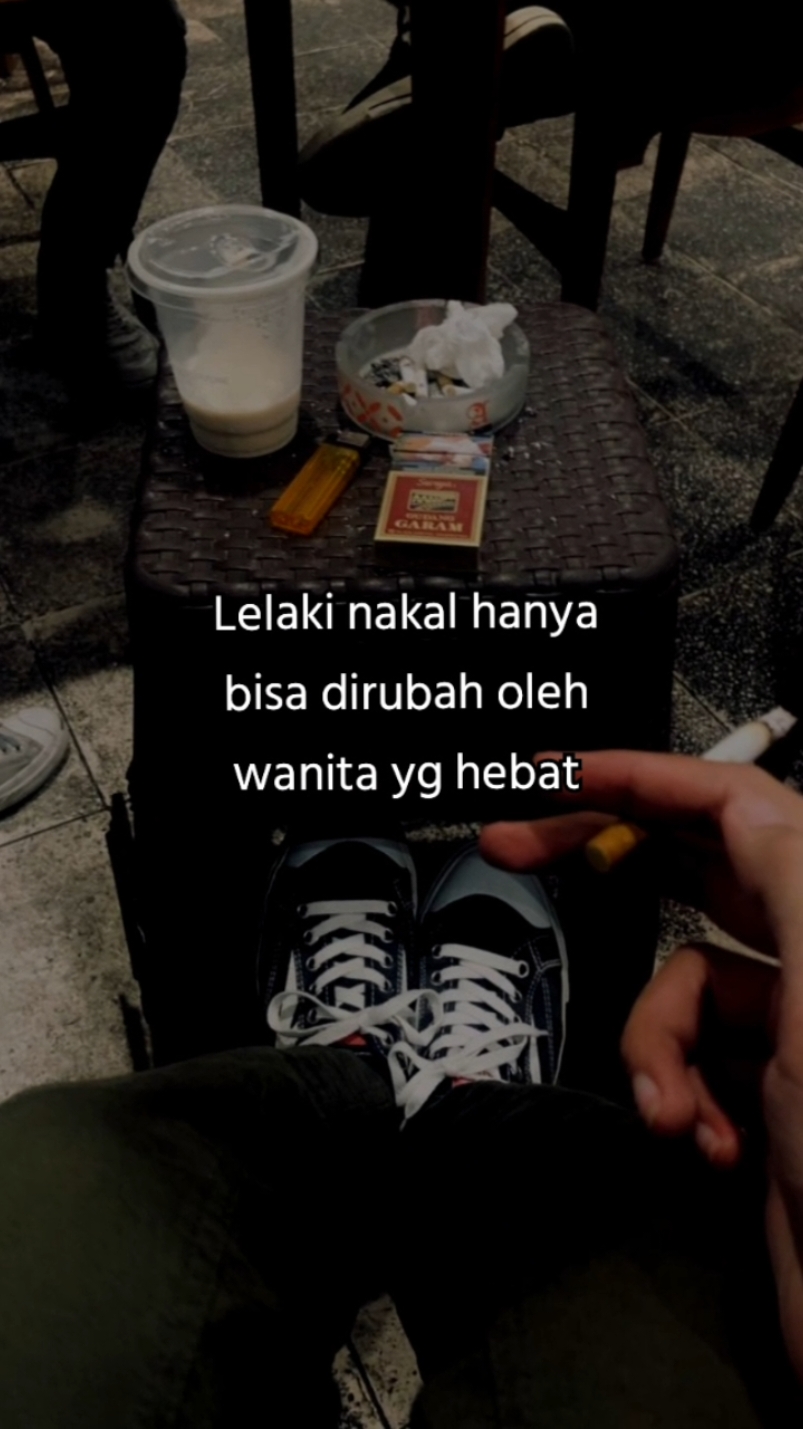 Didik aku menjadi lelaki versi terbaikmu dan jadikan aku yang terakhir😉 #sadstory #katakata #mv🥀story 