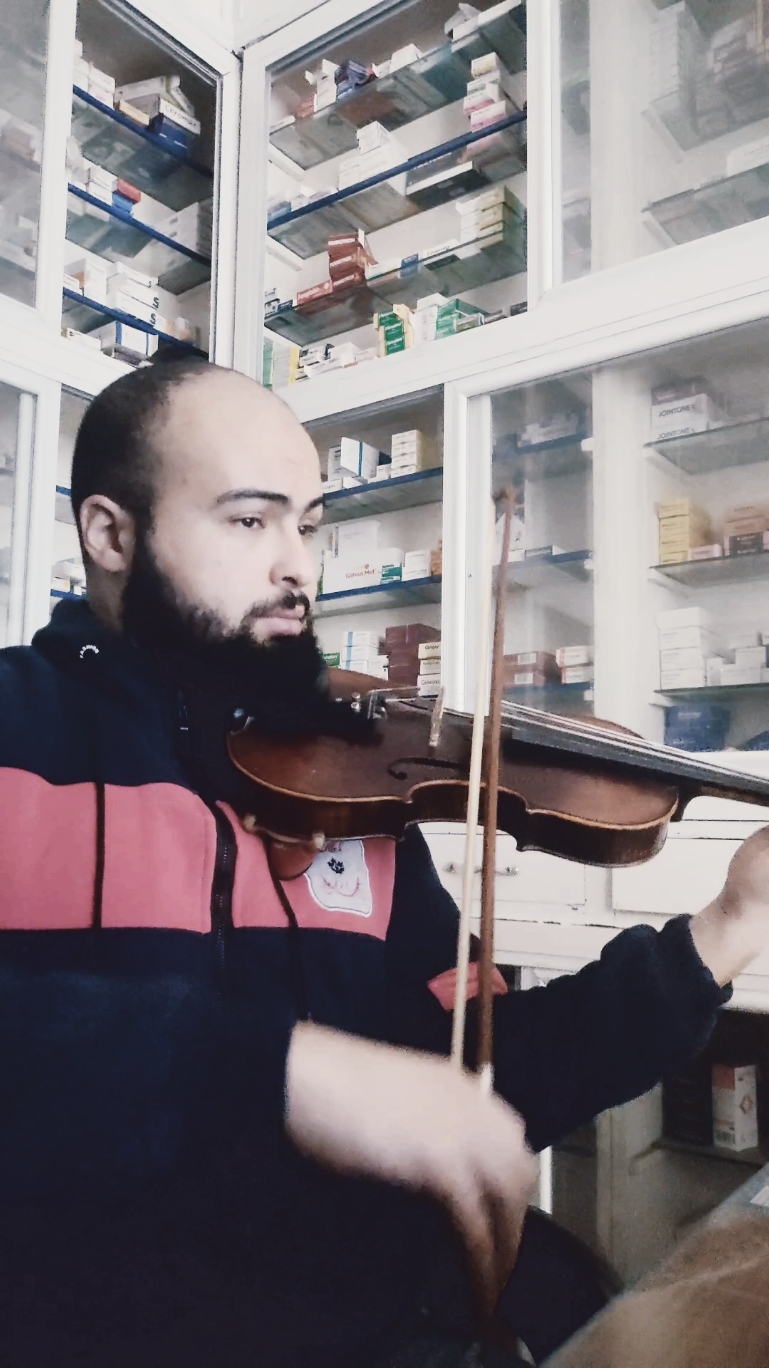 having some fun #homelander #violinist #violin 