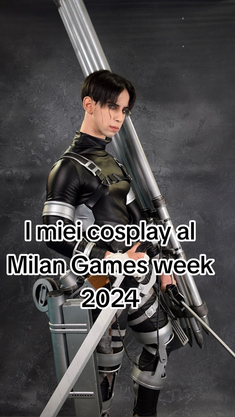 i cosplay che ho portato al Milan Games week 2024 ^^ Levi  e Luffy Gear 5th! #cosplay #leviackerman #luffygear5 @Milan Games Week & Cartoomics  #milangamesweek #mgw 