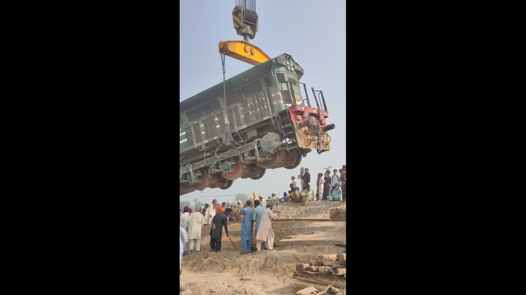 Engine Girrny E Wala Tha #pakrailway #breakfail😩🙌🏻🔥🔥 #Feroza__City 