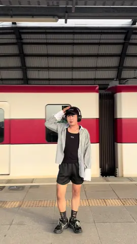 มันจะไอ้นั่น #รถไฟฟ้าสายสีแดง 