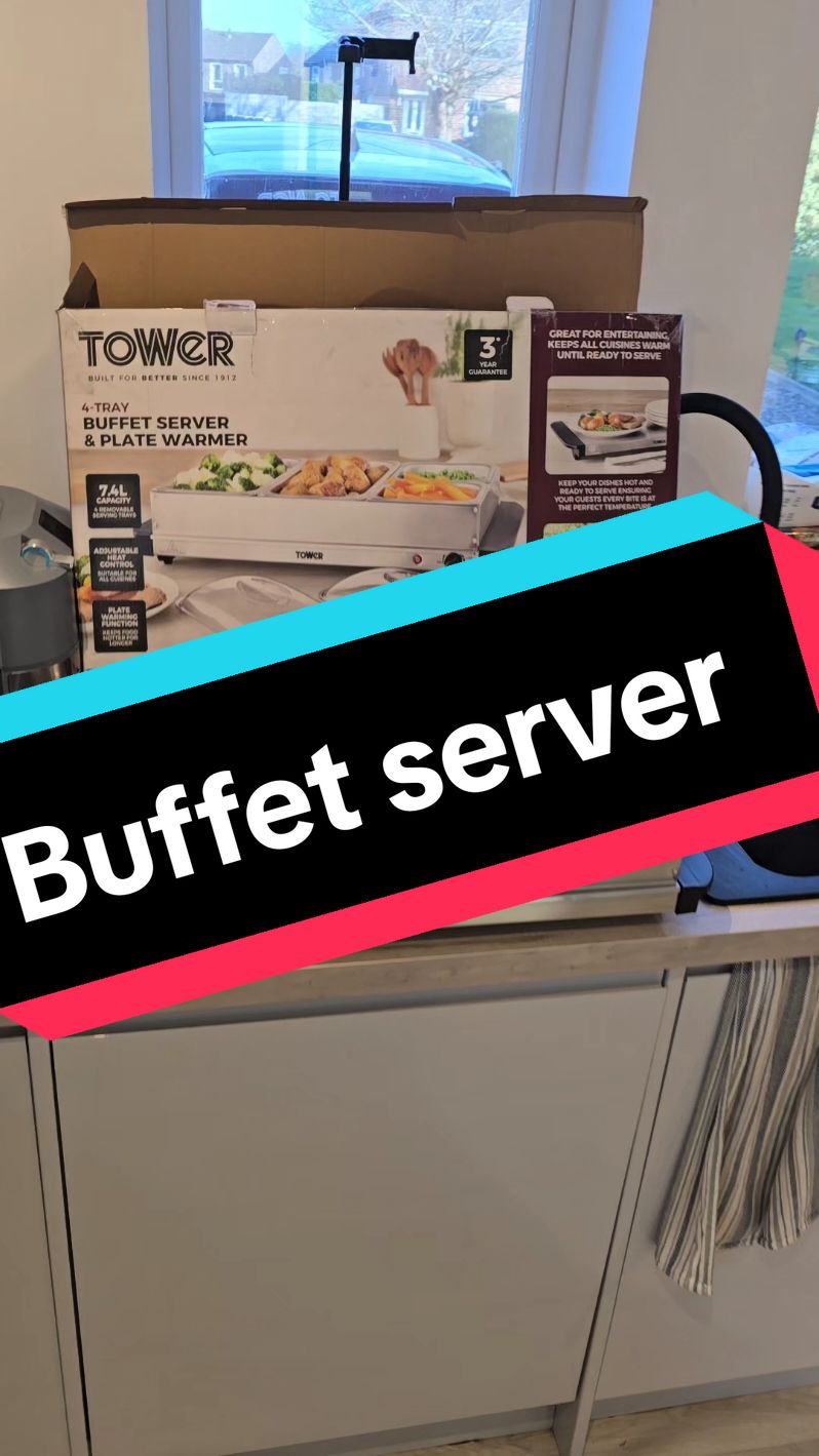 Replying to @slimbod6 4 tray buffet server from Tower back in stock 🌟🎉🏃‍➡️ #towerhousewares #christmas #parties #homeandliving #blackfriday #blackfridaysale #tiktokmademebuyit #buffet 