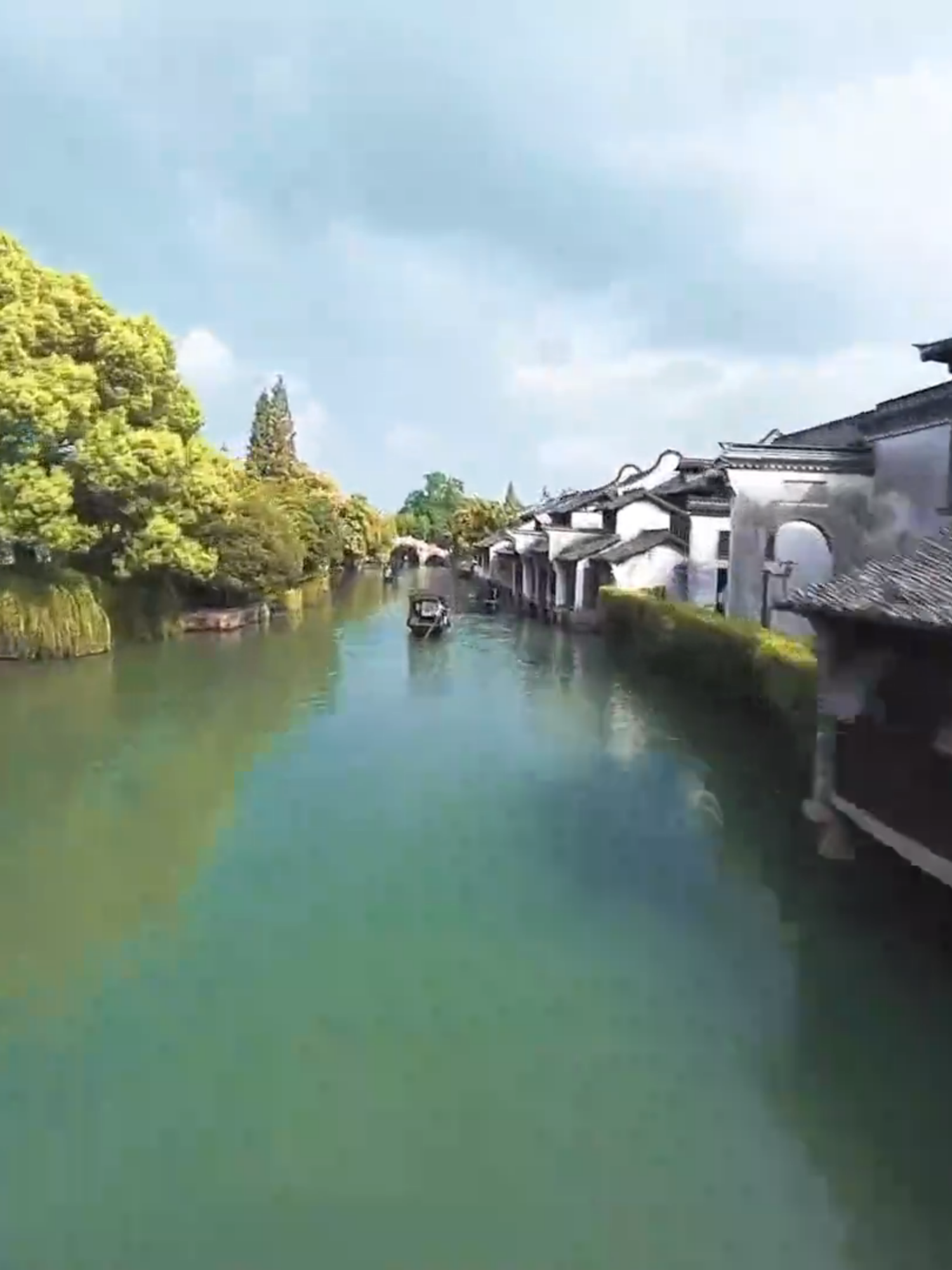 Chine# une goutte d'eau raconte la remarquable transformation de Wuzhen (ville d'eau), siège permanent de la conférence mondiale sur l'internet